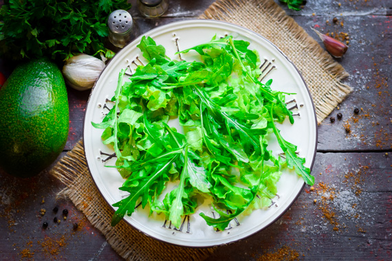 салат с рукколой и авокадо рецепт фото 3